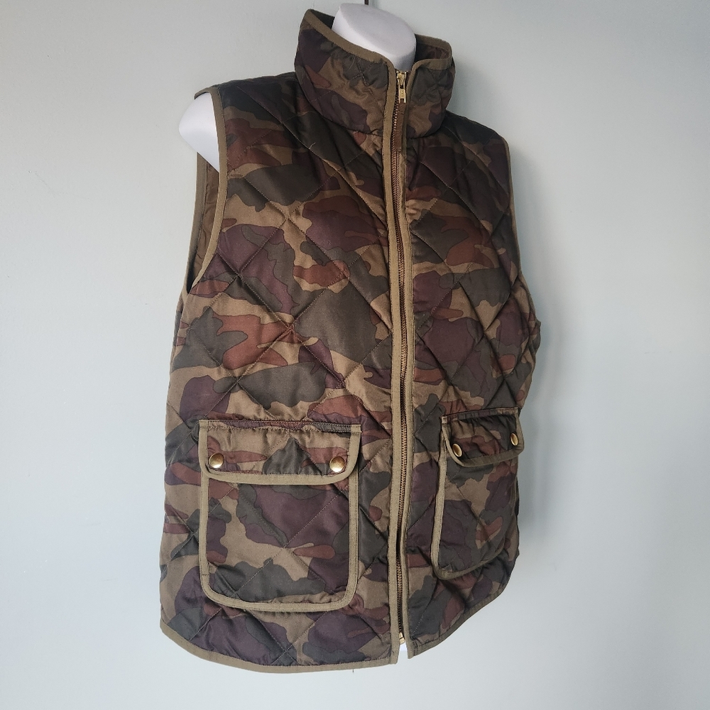 J.Crew Large Excursion Camo Down Quilted Vest - image 4
